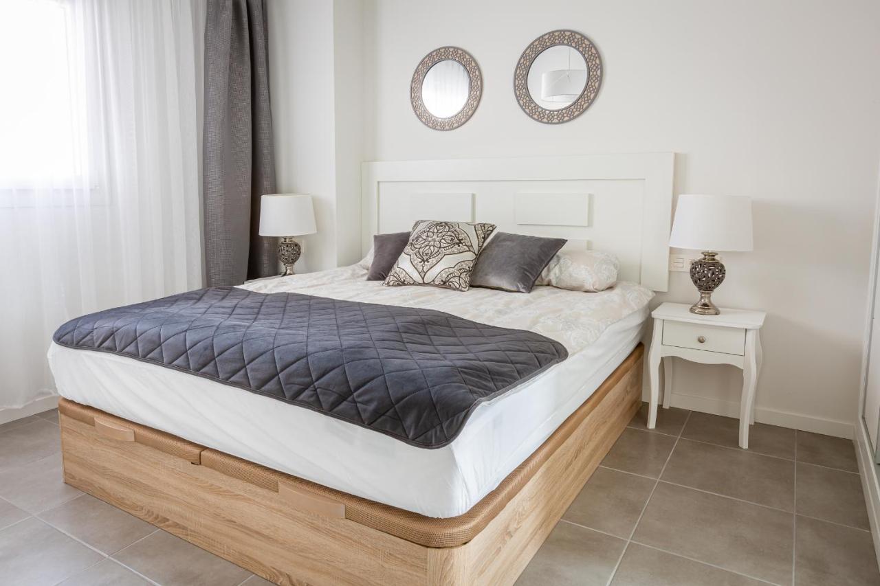 Sunny Apartment In Denia With Outdoor Swimming Pool And Garage Parking Place Included, 300M From The Sandy Beach Kültér fotó