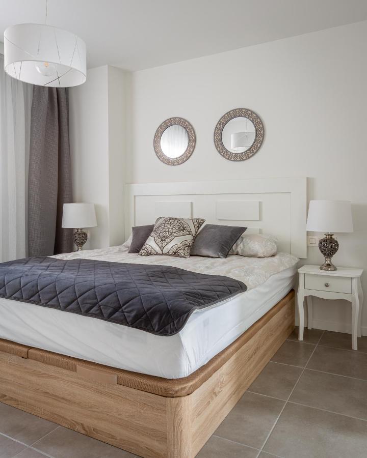 Sunny Apartment In Denia With Outdoor Swimming Pool And Garage Parking Place Included, 300M From The Sandy Beach Kültér fotó